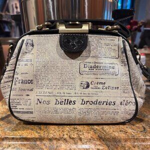 Patricia Nash Excellent Condition Leather Newspaper Antica Black/White/Gold